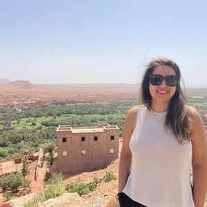 Meet your Posher, Noora